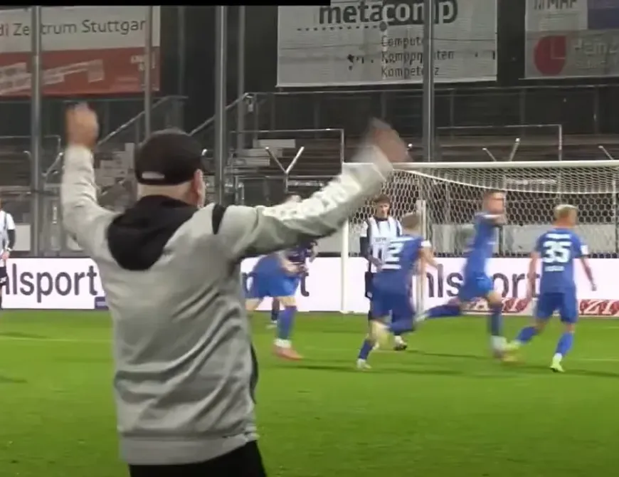 Stuttgarter Kickers-SGV Freiberg|10. Spieltag RLSW