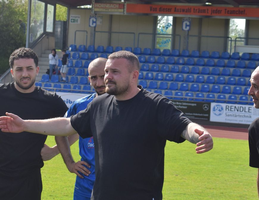 „Konzentriert nach Gießen“ – Cheftrainer Kushtrim Lushtaku